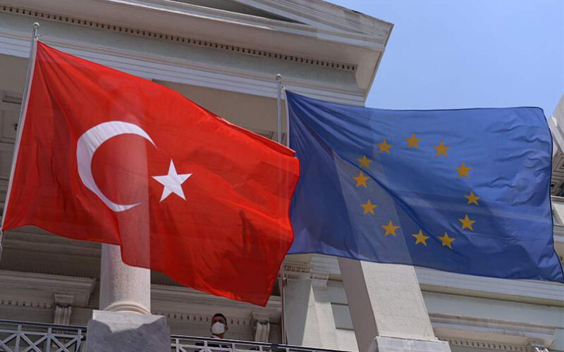 ЄС закликає Туреччину приєднатися до санкцій проти РФ