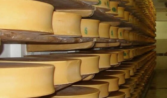 Уряд США зберігає під землею понад 600 мільйонів кілограмів сиру