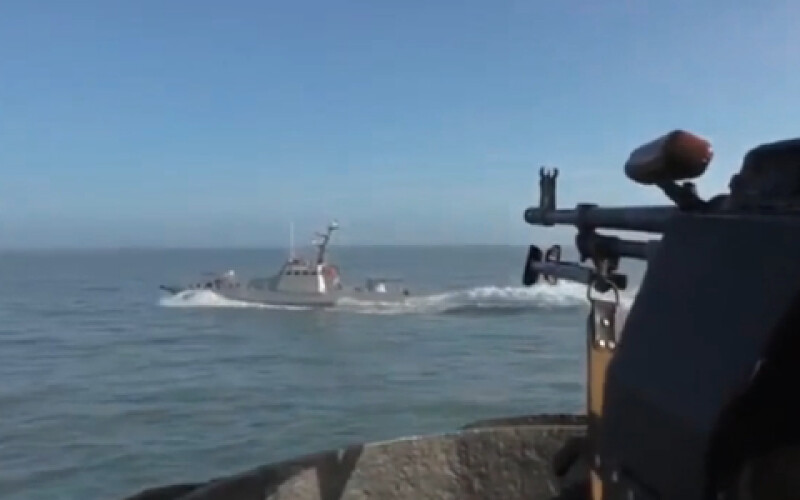 ФСБ затримали українське судно біля берегів Криму