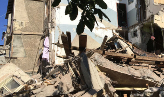 В Ереване обрушился дом из-за взрыва газа