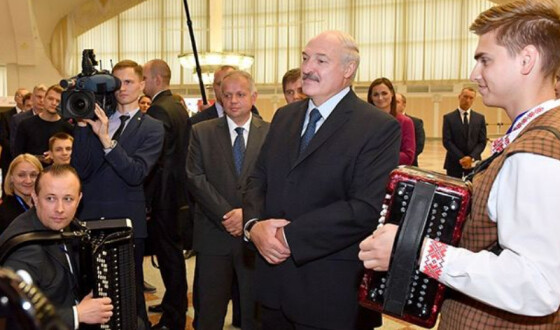 Лукашенко вилетів на Росію