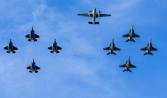 США стягує армію до кордонів Венесуели