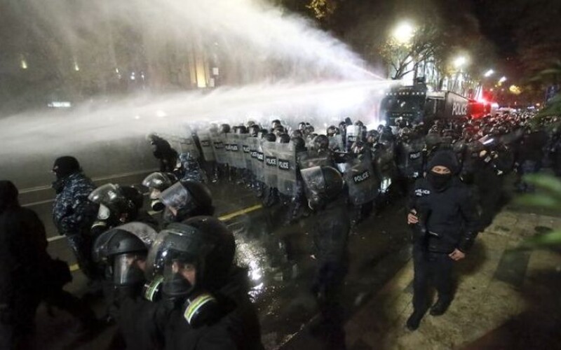 У Грузія поліція застосувала силу проти людей на мітингу