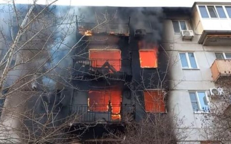 Російські окупанти завдають ракетні удари по мирним кварталам Луганщини