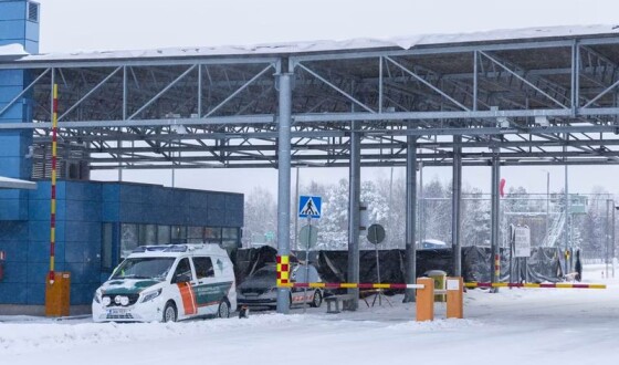 Фінляндія відкрила два КПП на кордоні з Росією