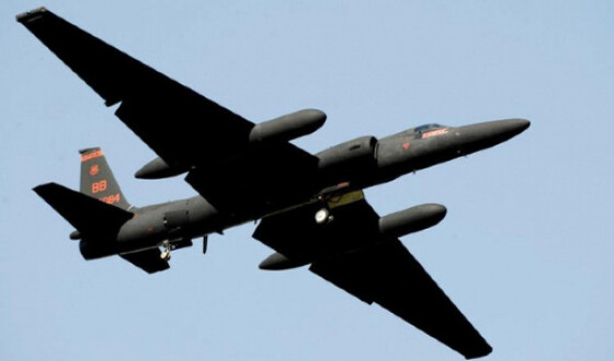 США підняли в небо «надсекретний» літак через Україну
