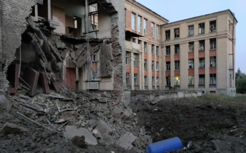 Росіяни знищили Костянтинівську школу №17 на Донеччині