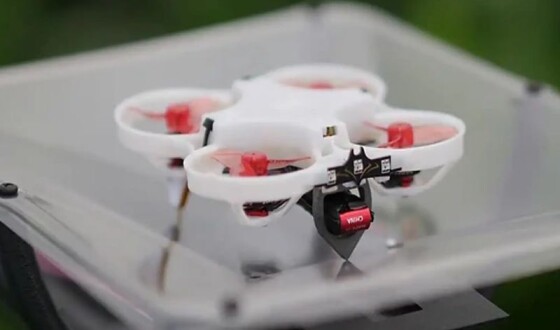 У Нідерландах зробили дрон для знищення комах у теплицях