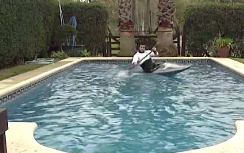 Аргентинский каноист готовится к Олимпиаде в бассейне у дома