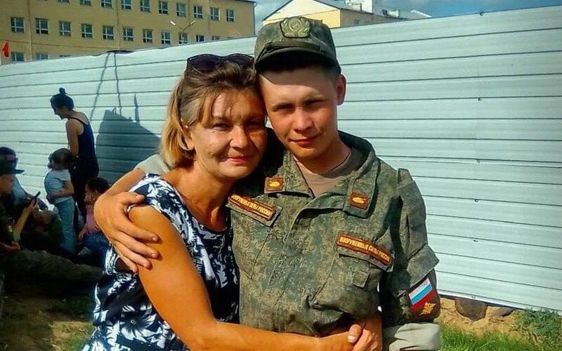 У рф мати померла на могилі окупанта, який загинув на війні з Україною