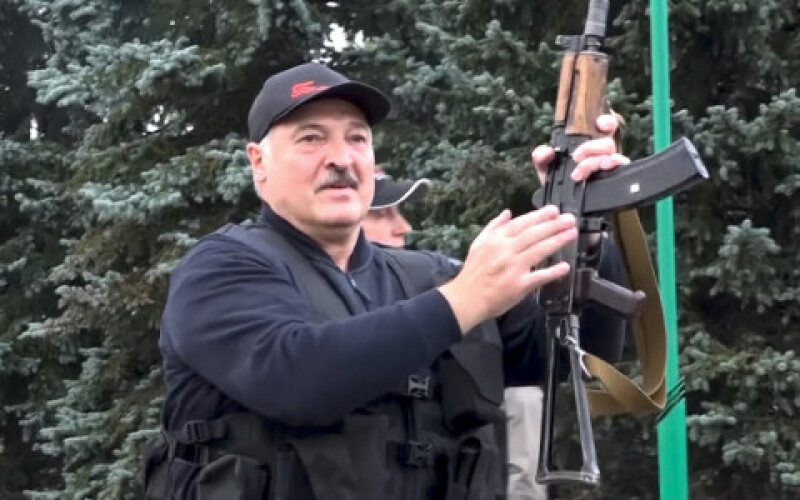 Лукашенко прибув на кордон із Польщею