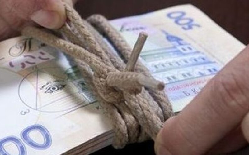 В Одессе пенсионер обманным путем присвоил деньги банка