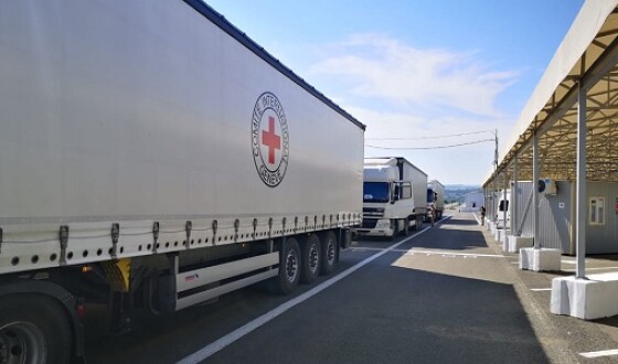 У «ЛДНР» відправили 200 тонн гуманітарної допомоги