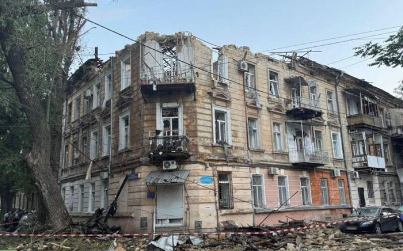 Окупанти обстріляли Одесу: є загиблі мирні люди