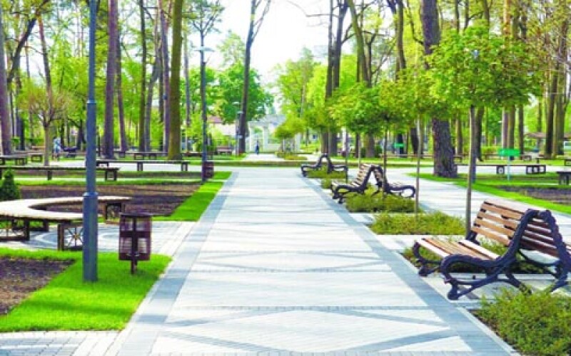 Украинские парки могут оборудовать кнопками для вызова полиции