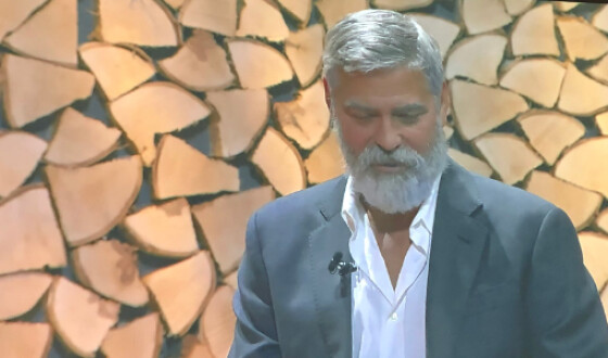 Джордж Клуни кардинально изменил имидж