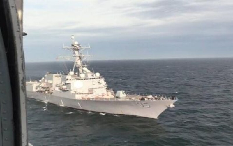 ВМС Украины провели тренировки с американским эсминцем