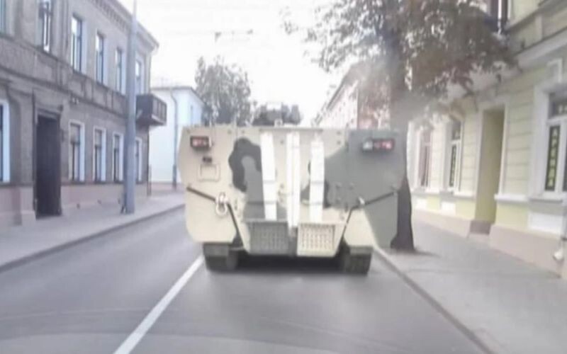 На білоруському полігоні було помічено російський бронетранспортер БТР-22