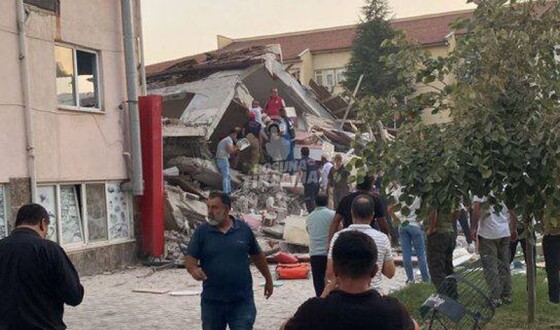 У Туреччині потужний землетрус: під завалами шукають людей