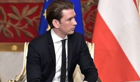 Канцлера Австрії звинувачують у корупції та хабарництві