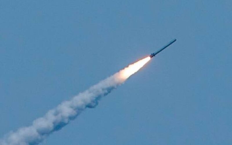 Російські терористи випустили близько десяти ракет у напрямку Києва