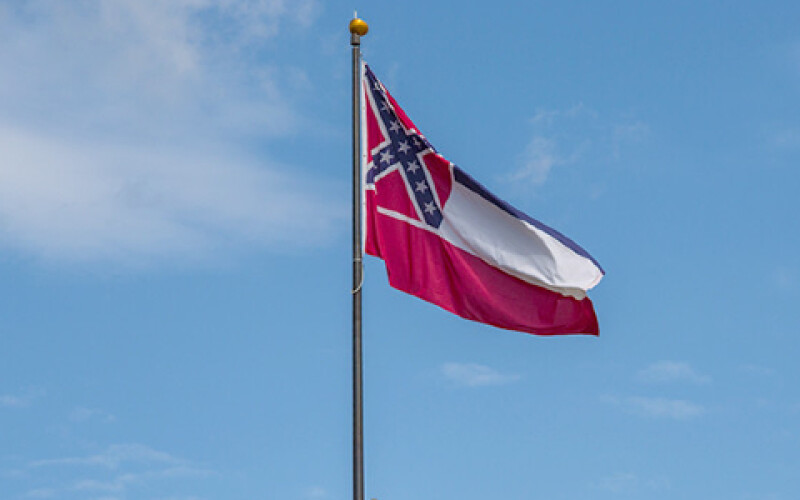 Штат Міссісіпі поміняє прапор через символіку конфедератів