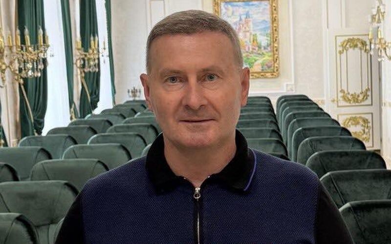 Скрипковський здобув ступінь магістра міжнародного права та дипломатії у Чеській Республіці