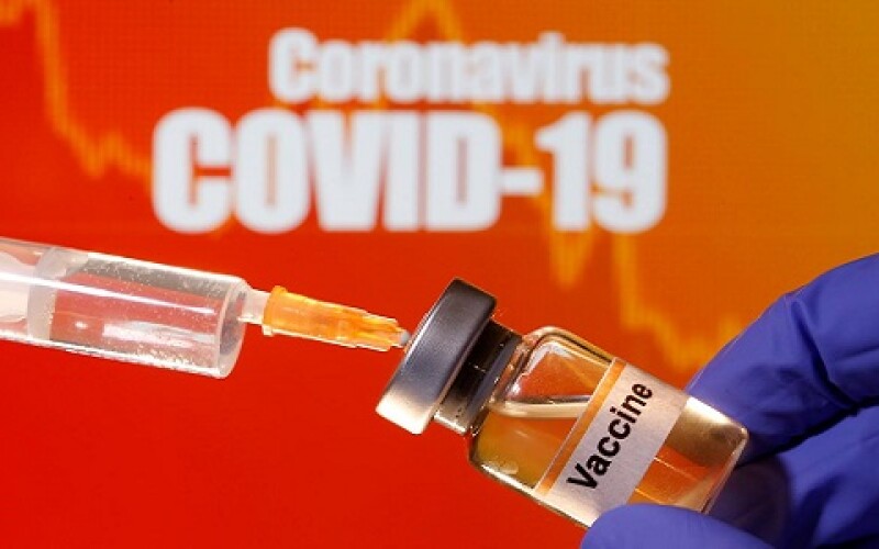 У Китаї дозволили випробувати на людях нову вакцину від COVID-19 з комах