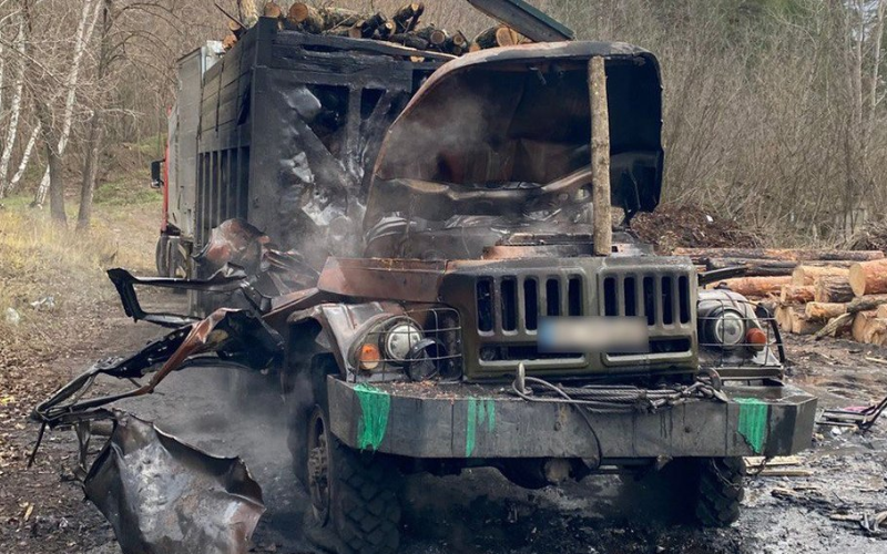 У Ізюмі двоє чоловіків загинули від удару РФ під час перевантаження дров