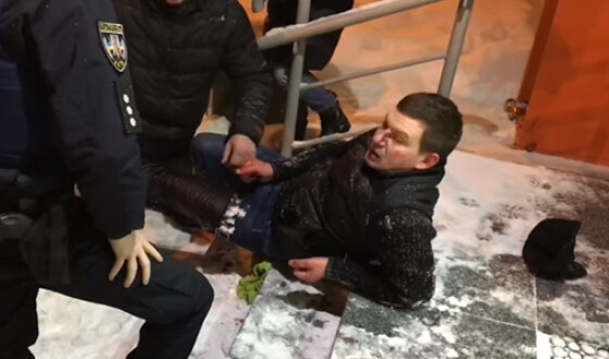 Стрельба в Киеве: ранен прохожий. Видео