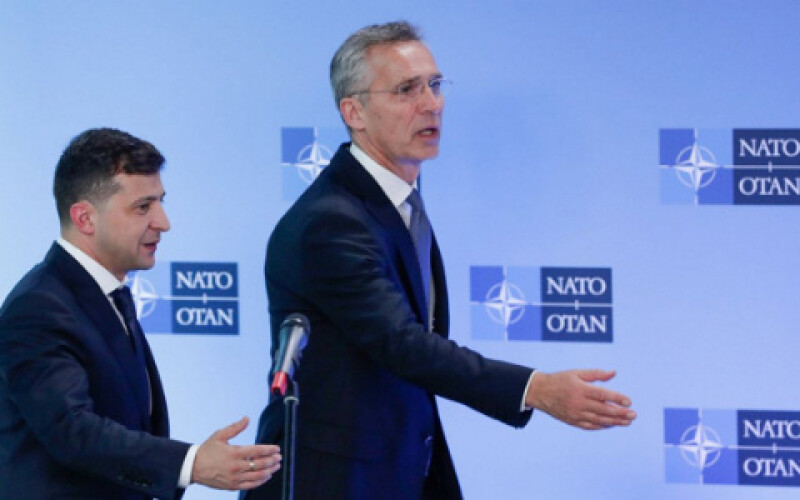 Столтенберг підтримав ідею запросити Україну та Грузію на саміт НАТО