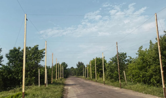 На Сумщині дороги накривають антидроновими сітками