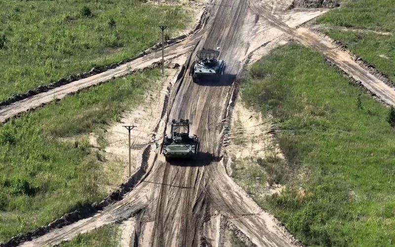 Російські воєнкори критикують нереалістичні маневри під час навчань Захід-2025