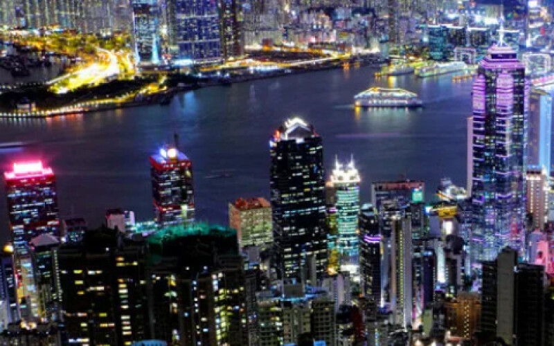 Влада Гонконгу звинуватила США в подвійних стандартах