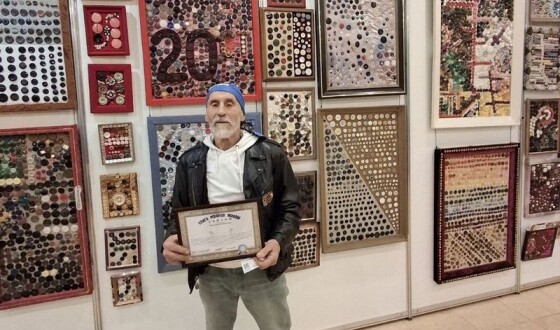 У Києві показали першу у світі виставку з 60 тисяч гудзиків