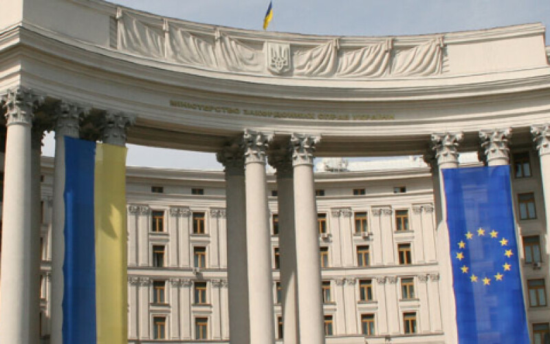 МЗС України запустив кампанію по виправленню «Вікіпедії» про Росію