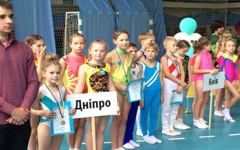 Девочка из Днепра стала чемпионкой Украины по прыжкам на батуте