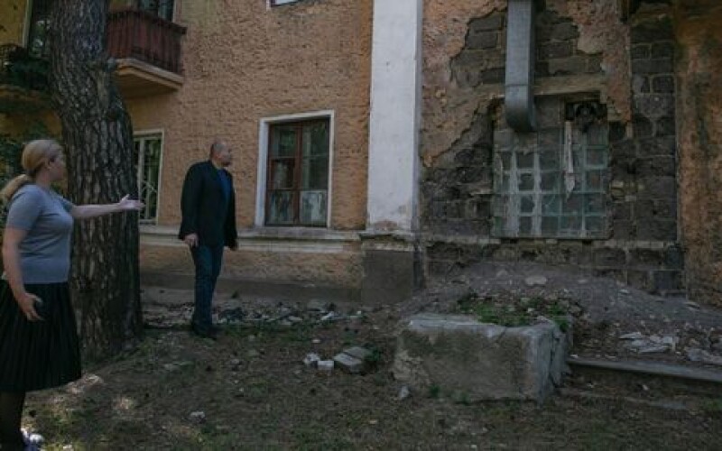 У Києві ігнорують проблеми мешканців аварійних будинків