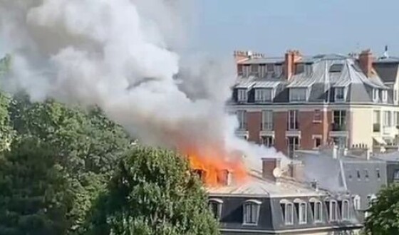 У Парижі вигоріло вщент посольство Італії