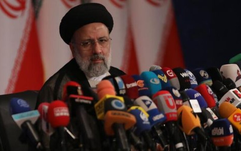 Обраний президент Ірану Ебрагім Раїсі заявив, що не буде зустрічатися з Байденом