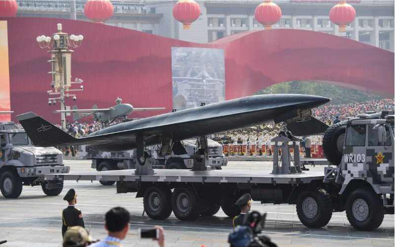 Китайські військові планують запуск надзвукового безпілотника-шпигуна
