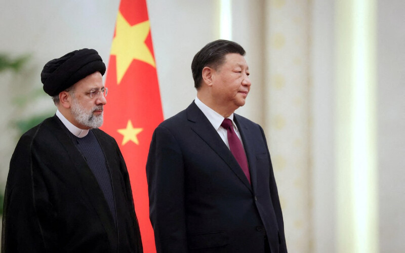 Сі Цзіньпін заявив президенту Ірану, що підтримує дії іранського режиму