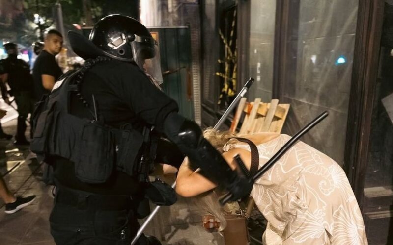 У Сербії понад 80 протестувальників постраждали під час антиурядових протестів