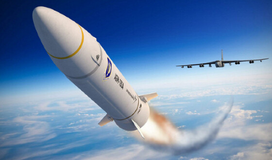 США оголосили про випробування другого ступеня двигуна гіперзвукової ракети