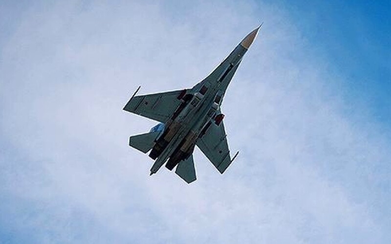Російський винищувач Су-27 зазнав аварії та впав у Чорне море