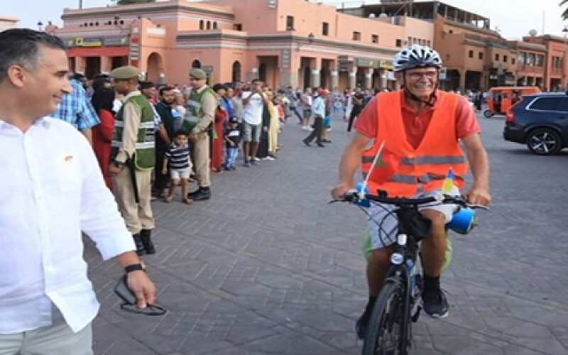 73-летний украинец на велосипеде добрался до Африки