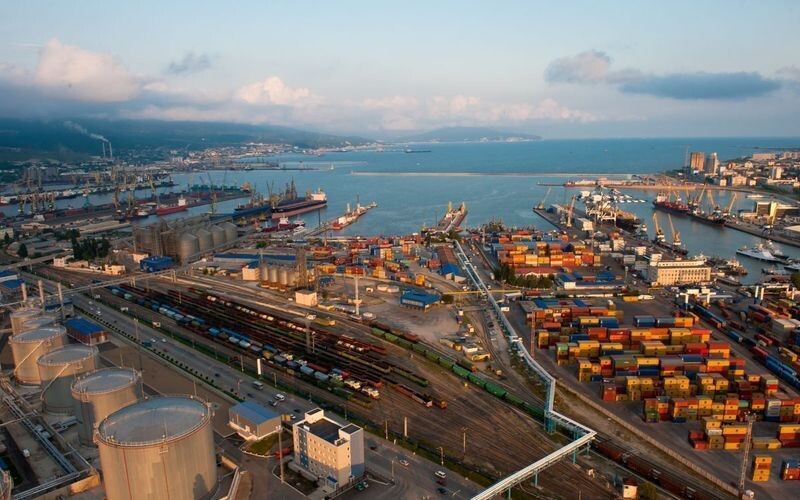 Порт «Новоросійськ» відновив свою роботу після комбінованої атаки