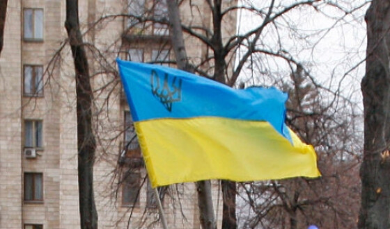 У Криму підняли український прапор на честь загиблих воїнів ВСУ