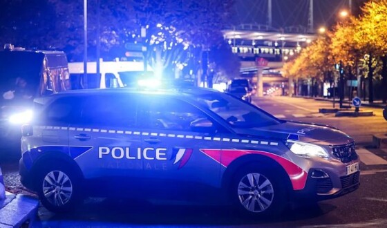 Французька поліція знайшла у спідній білизні громадян Тунісу коштовності на мільйони євро