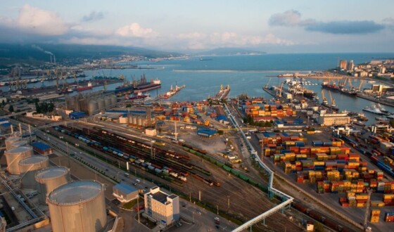 Безекіпажні катери вивели з ладу причальний устрій Морського терміналу КТК у Новоросійську